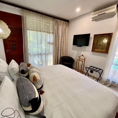Forty 4 On Hoog โพเลอกวาเน ภายนอก รูปภาพ